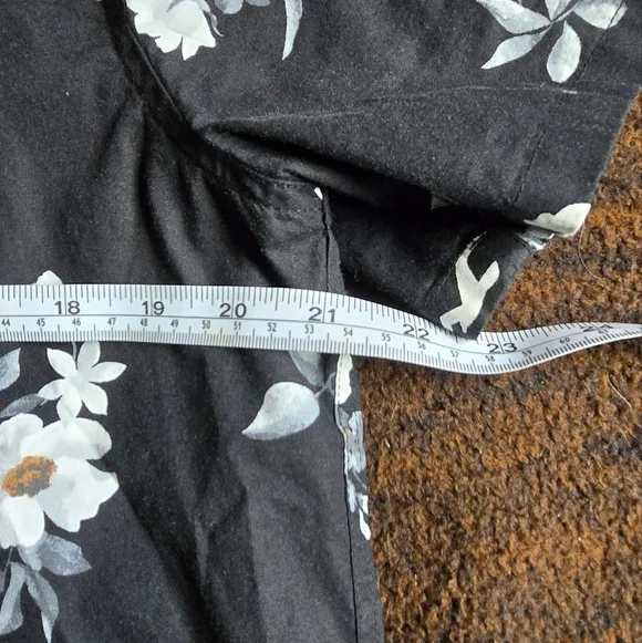 Hollister Floral Black Shirt Size M - Picture 4 of 6